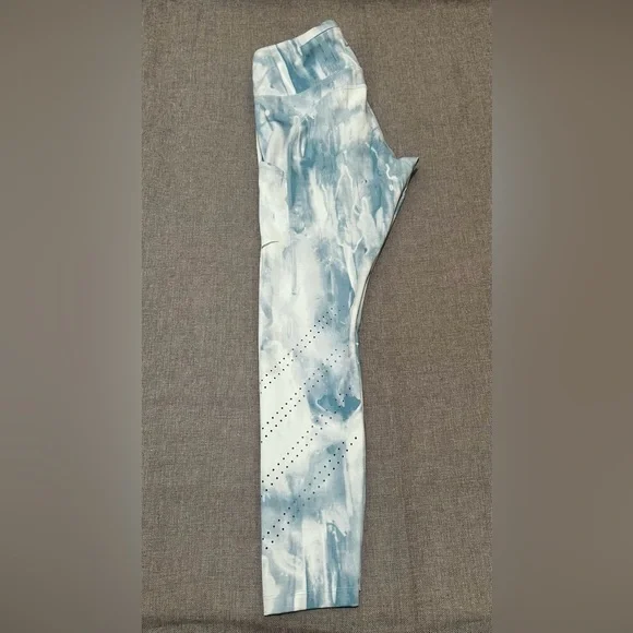 Nike Women's Dri-Fit Epic Luxe Mid-Rise Pocket Running Leggings - Picture 9 of 15